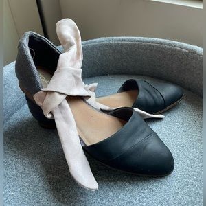 Toms Jutti Dorsay Bow Flat